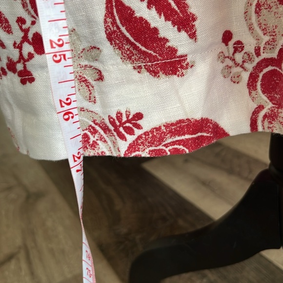 Beautiful Red Floral Mid-Waist A-Line Skirt - Picture 8 of 8